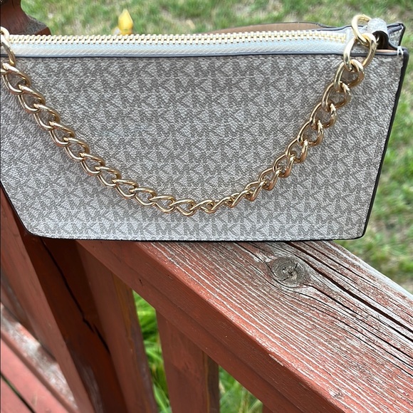 Michael Kors Handbags - Michael Kors Gray and Gold Adjustable Belt Bag with Chain Strap